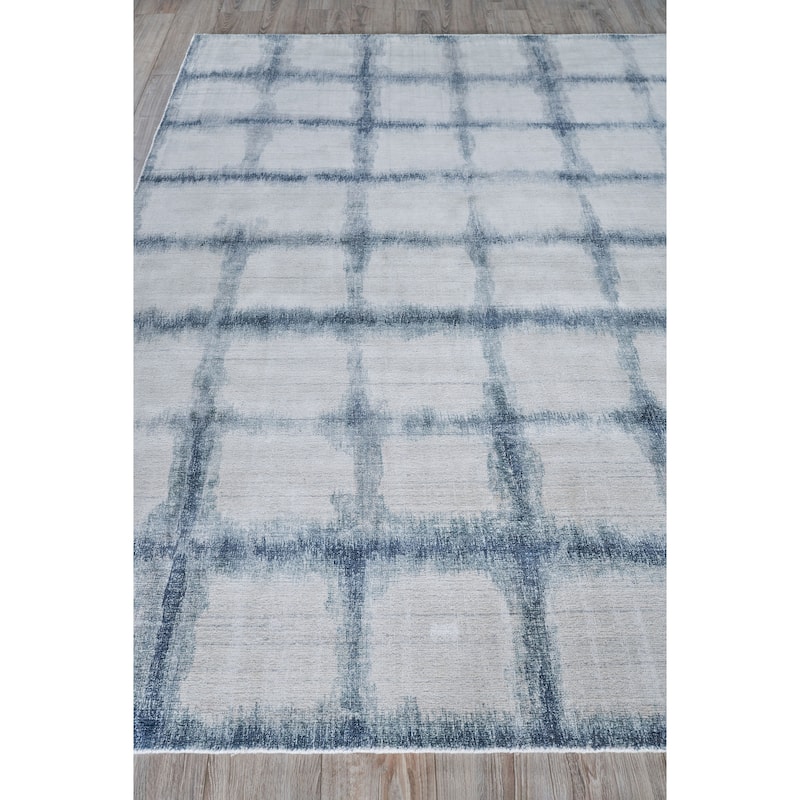 EXQUISITE RUGS Chroma Hand-loomed Wool/Bamboo Silk Navy Area Rug.