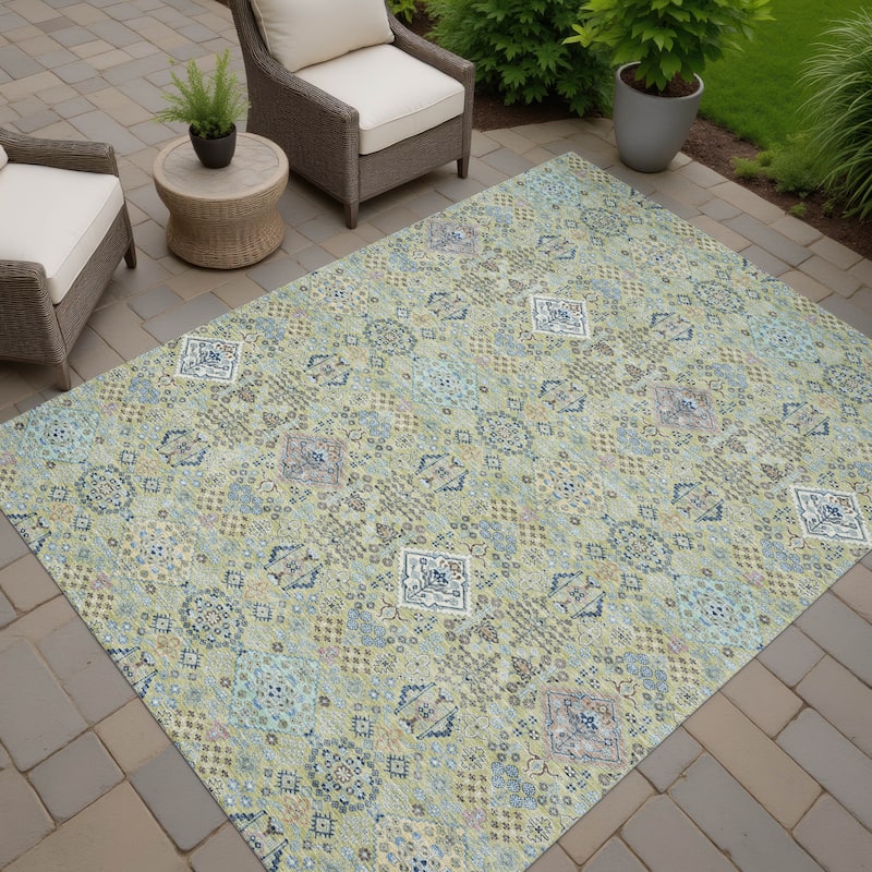 Machine Washable Indoor/ Outdoor Boho Panel Chantille Rug