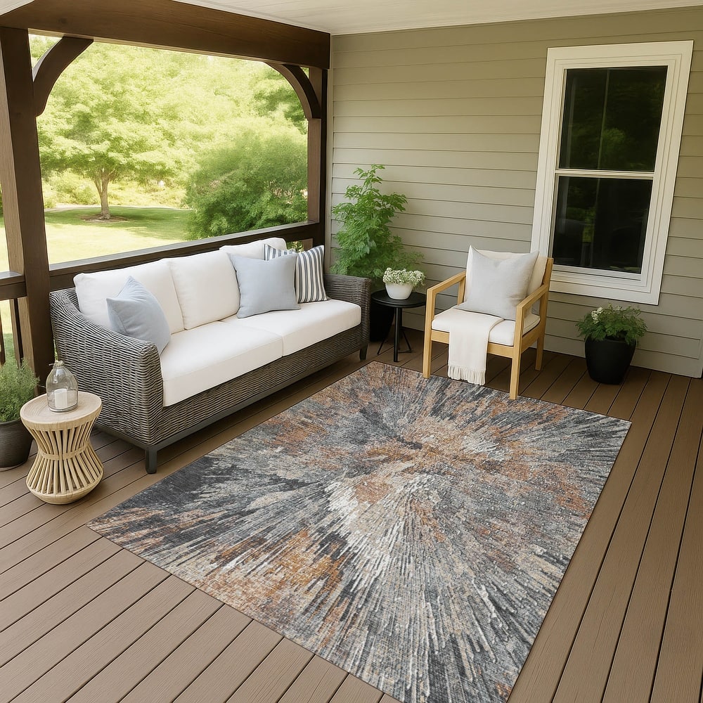 Machine Washable Indoor/ Outdoor Abstract Burst Chantille Rug