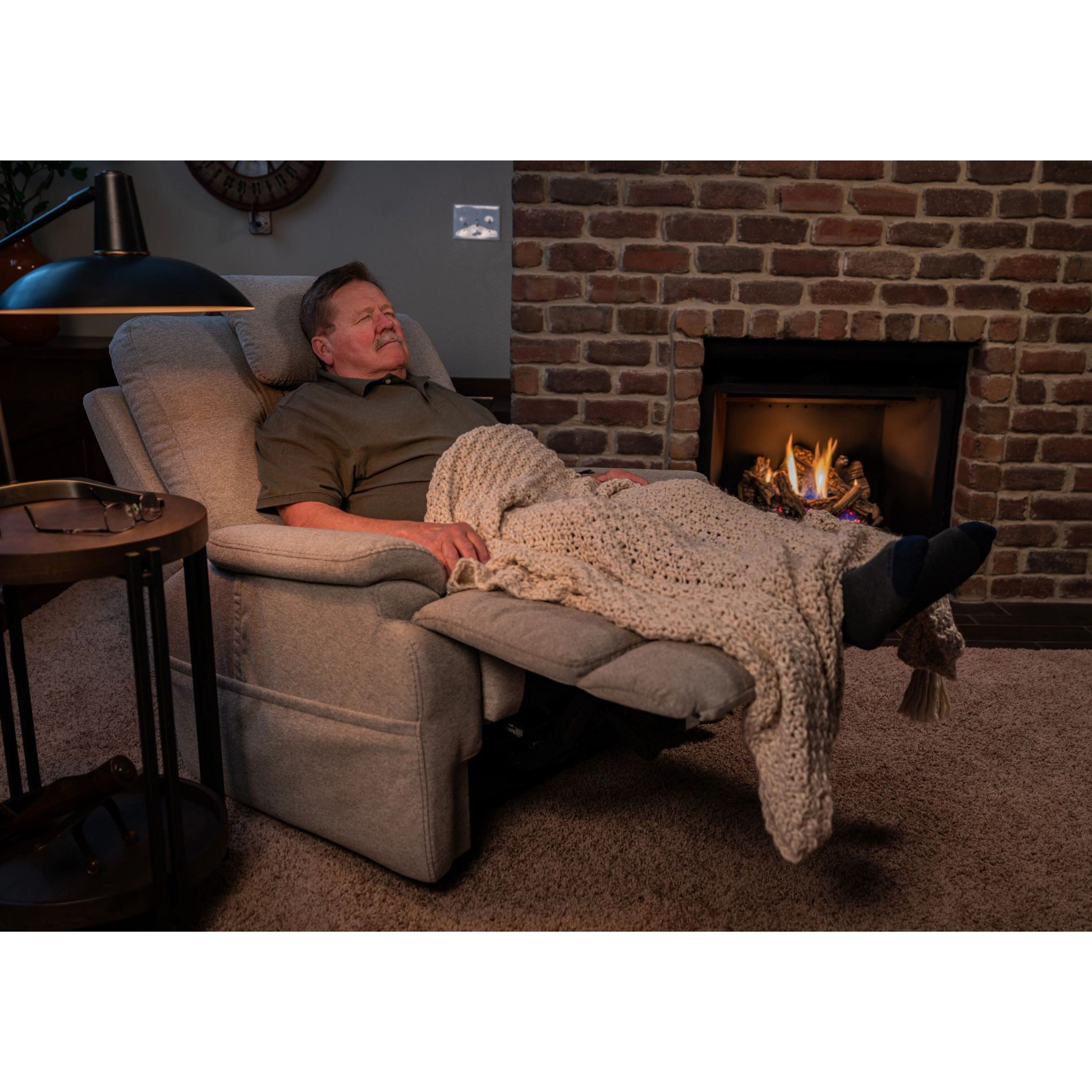 6月13日までSALE!【送料込】コーデュロイチェア／ソストレーネグレーネ 268628 Cooper-Shadow Natural Glider Recliner – Brown's Furniture