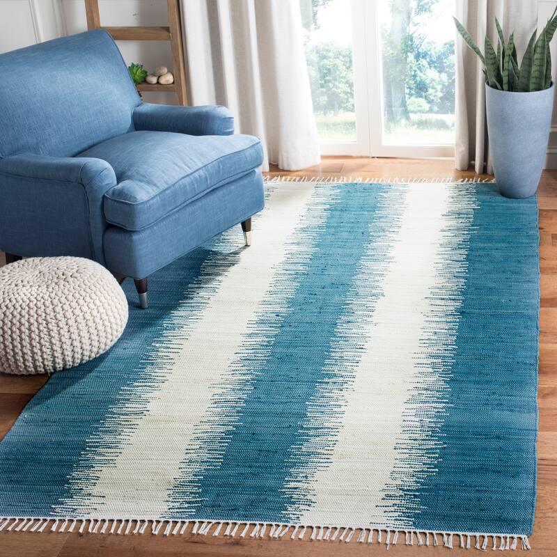 SAFAVIEH Handmade Flatweave Montauk Camille Casual Cotton Rug - 5' x 7' - Dark Blue