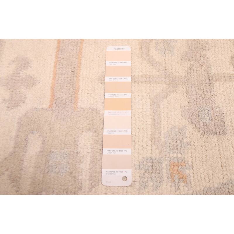 ECARPETGALLERY Hand-knotted Royal Oushak Ivory Wool Rug - 7'9 x 7'7