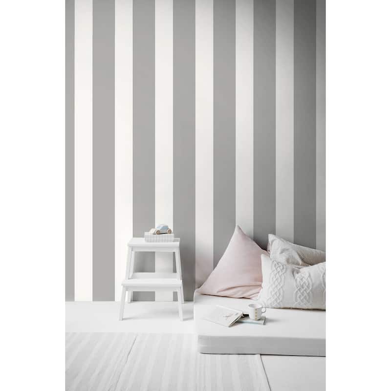 Luxe Haven Designer Stripe Peel and Stick Wallpaper