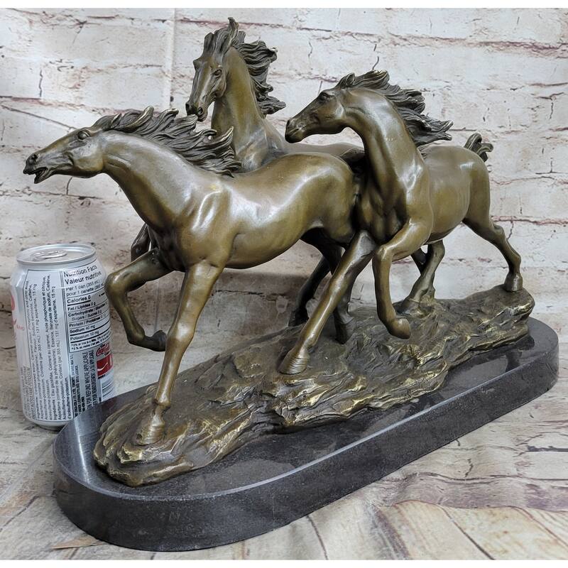 Bronze Marble Statue Wild Horse Galloping Mustang Ranch Hot Cast Marble Figurine