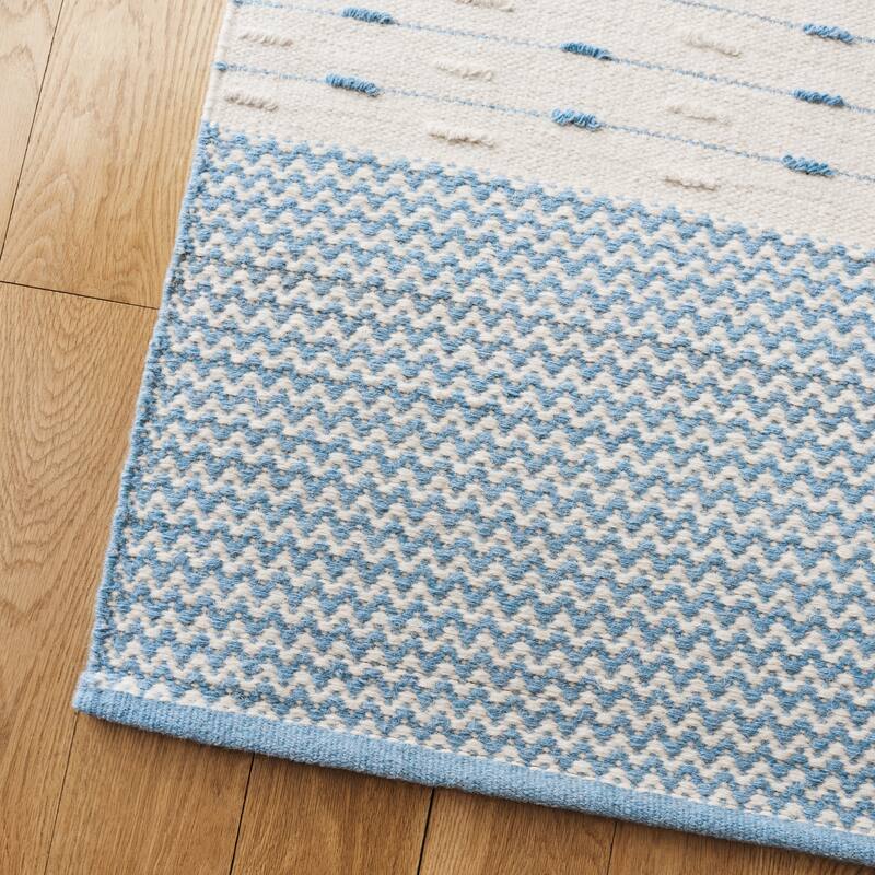 Martha Stewart by SAFAVIEH Handmade Inabat Wool Rug