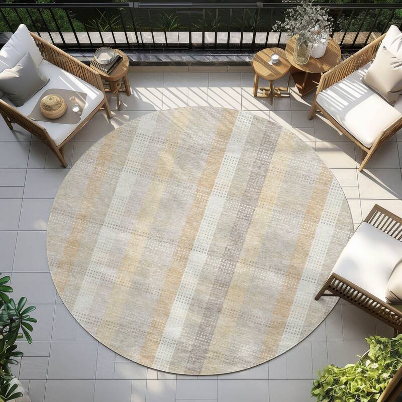 Machine Washable Indoor/ Outdoor Modern Plaid Chantille Rug - Ivory - 8' x 8'