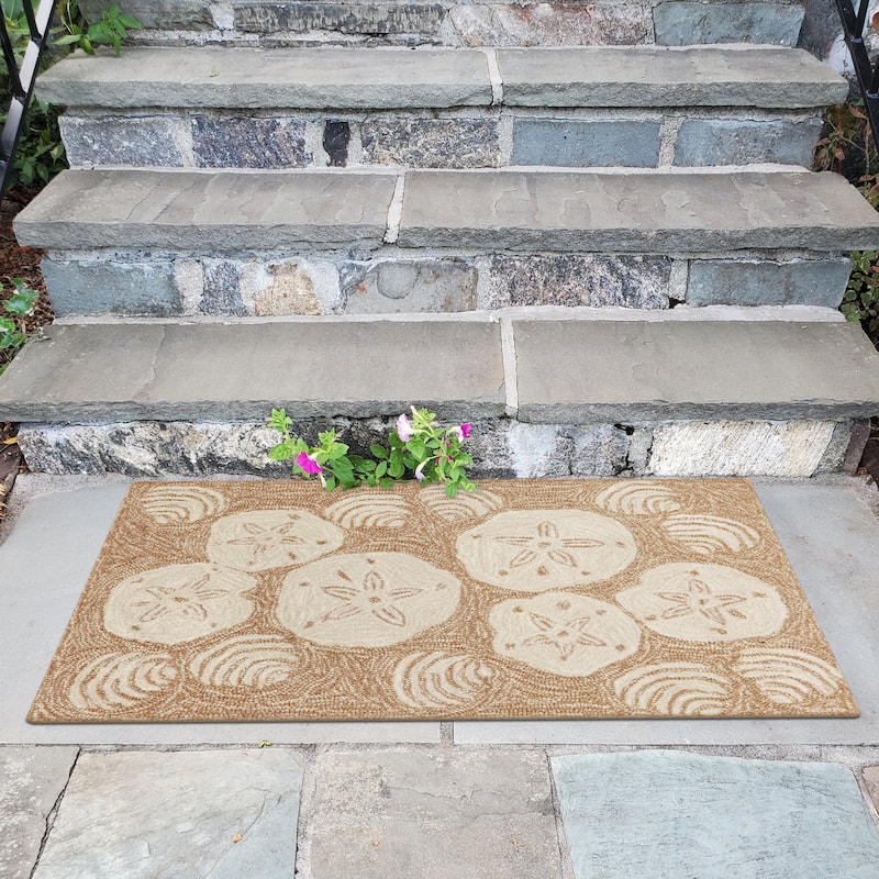 Liora Manne Frontporch Shell Toss Indoor/Outdoor Mat