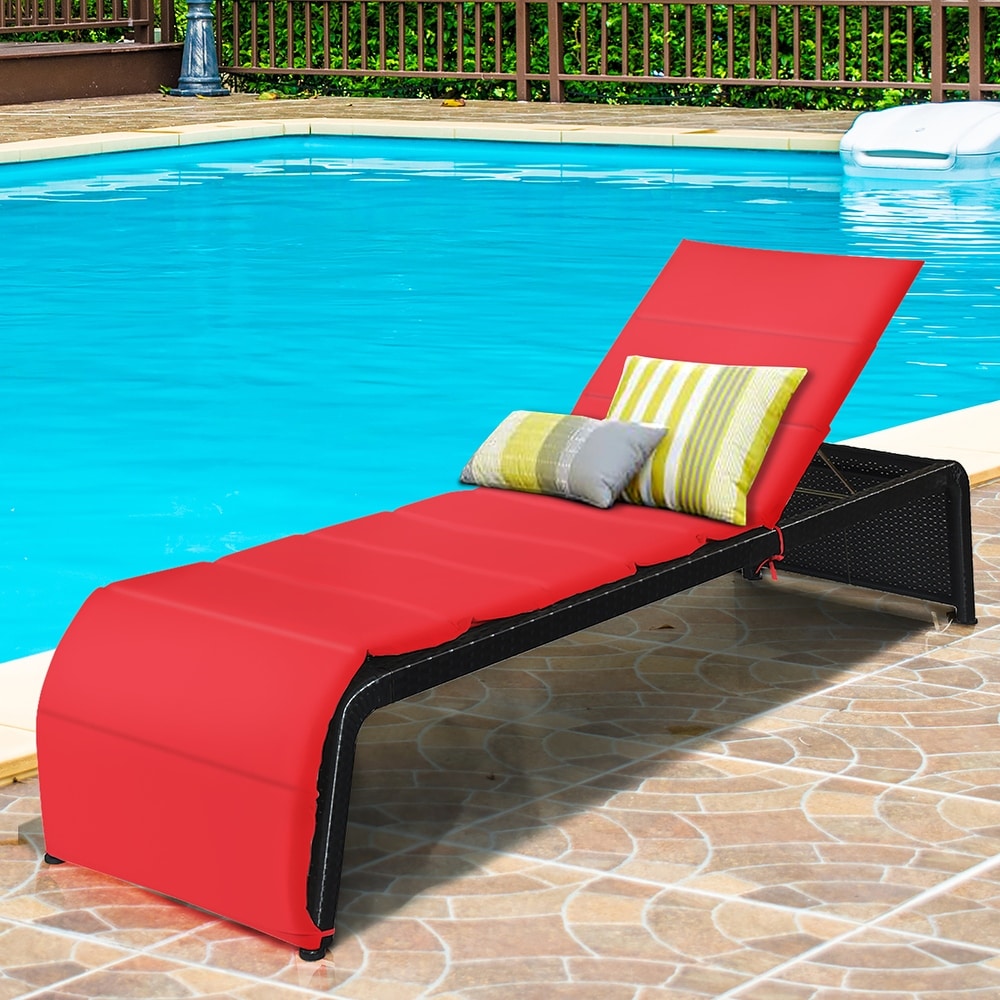 Red pool lounge 2025 chairs