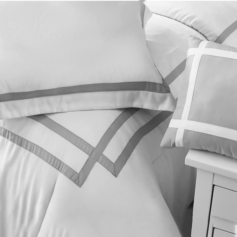 Wonderful Hotel Comforter Set Bag in A Bag 8 Piece