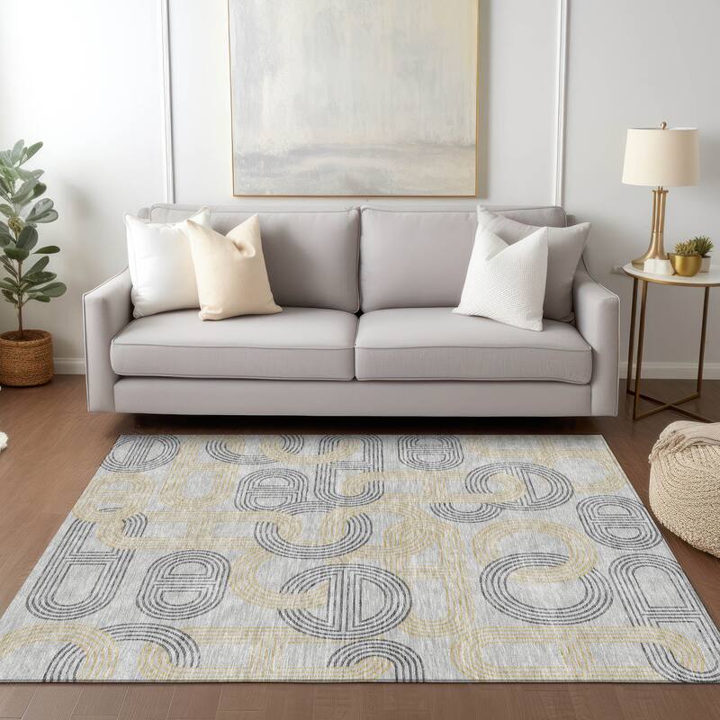 Machine Washable Indoor/ Outdoor Contemporary Geo Chantille Rug