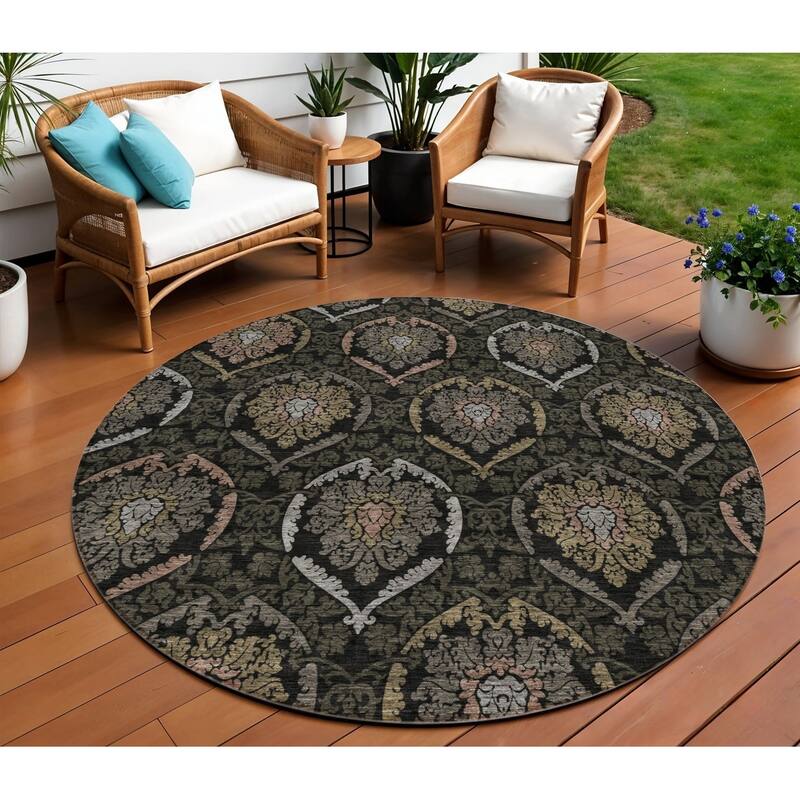 HomeRoots Medallion Transitional Rectangle Outdoor Rug - 8' Round