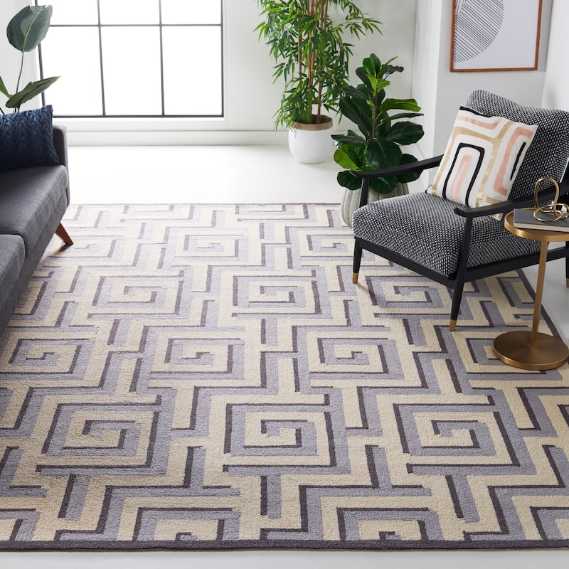 SAFAVIEH Handmade Four Seasons Eyja Floral Rug - 8' x 10' - Ivory/Grey