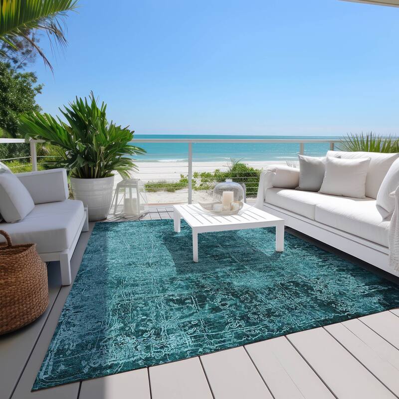 Machine Washable Indoor/ Outdoor Abstract Solid Chantille Rug