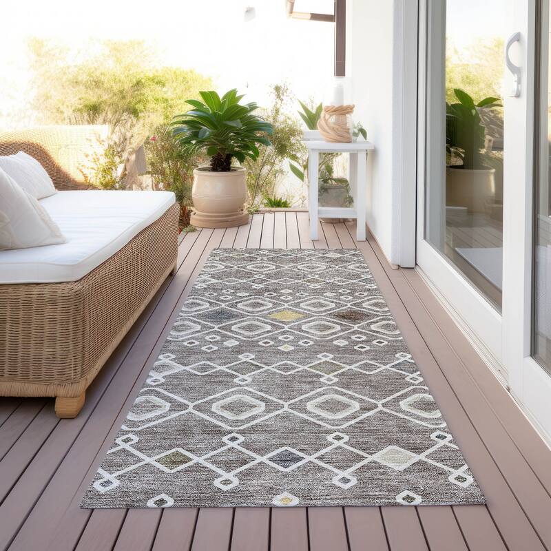 Machine Washable Indoor/ Outdoor Global Contempory Chantille Rug - Taupe - 2'3" x 7'6"