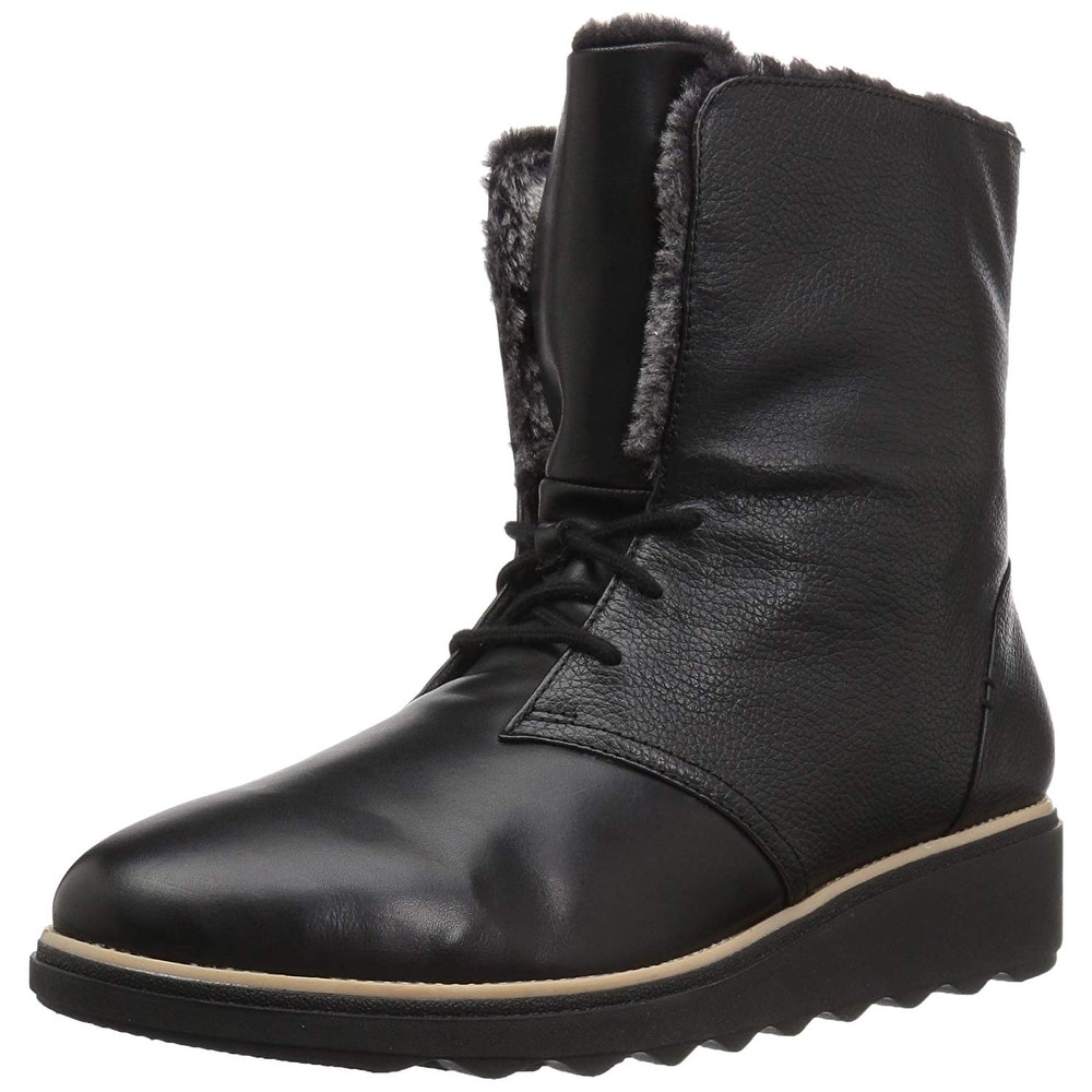 clarks womens flat boots