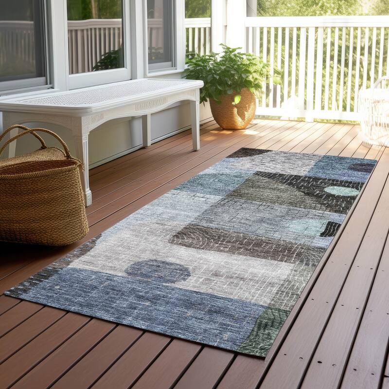 Machine Washable Indoor/ Outdoor Contemporary Geo Chantille Rug