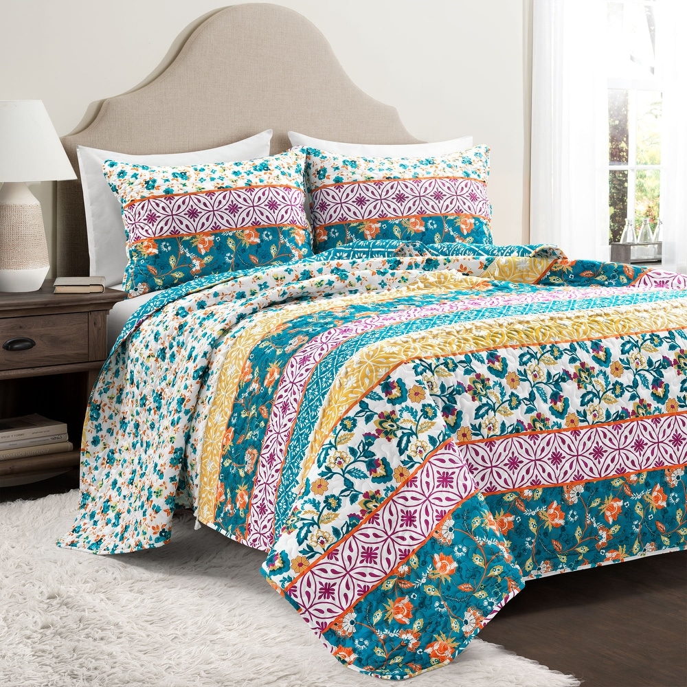 Woven Trends Coverlet 3-Piece Bedspread Salmon/Multi Floral Reversible Quilt Set 