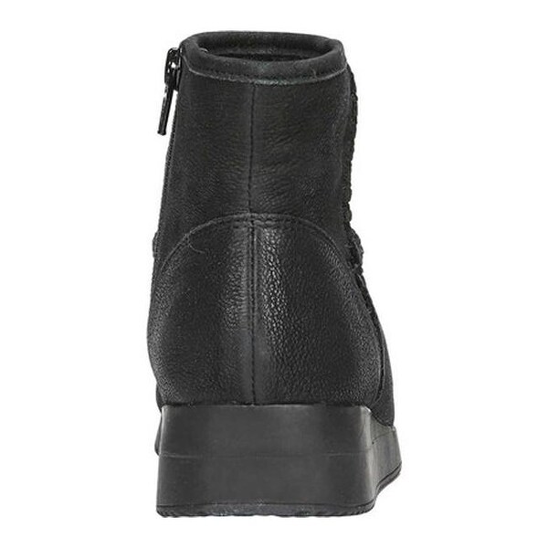 naturalizer julian bootie