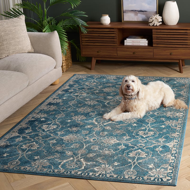 SAFAVIEH Sofia Felicia Distressed Vintage Boho Oriental Rug
