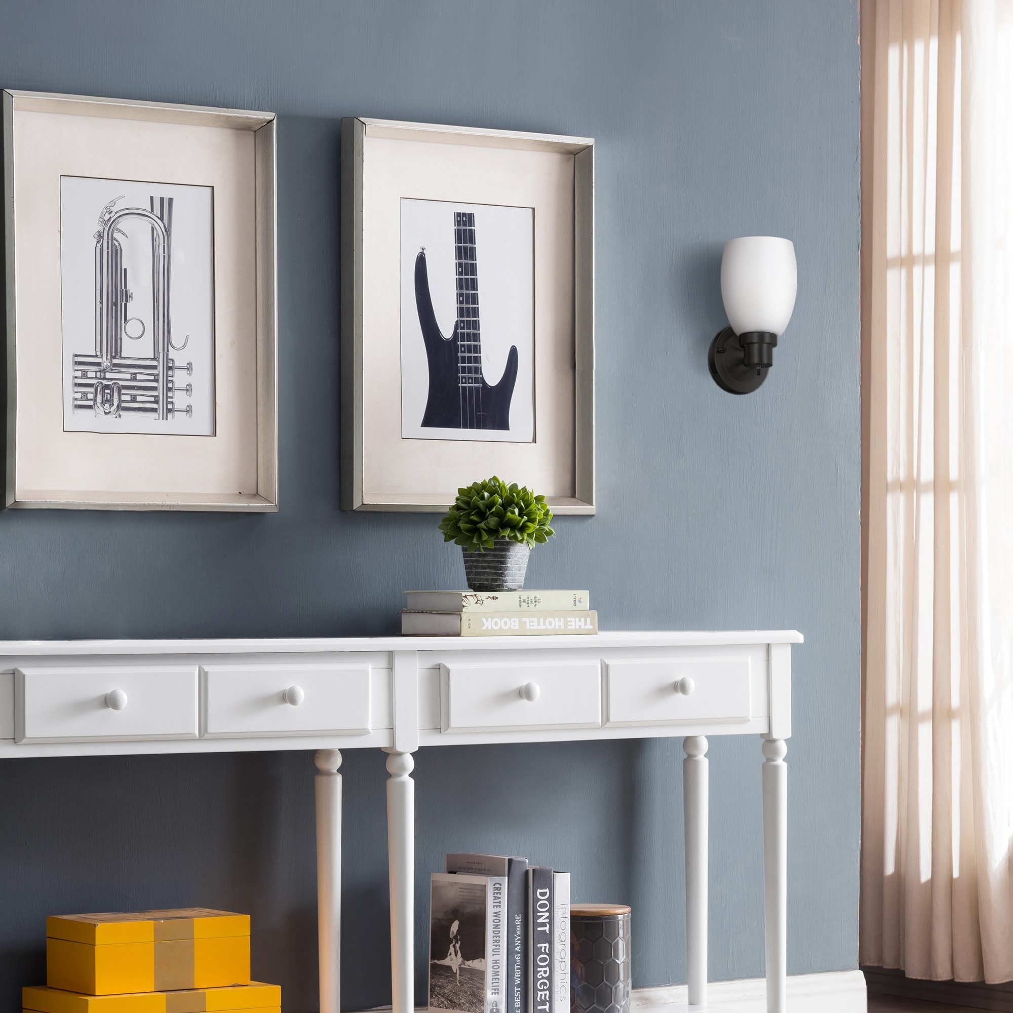 Lydia Matte Black Dimmable 1-Light Wall Sconce - Matte Black