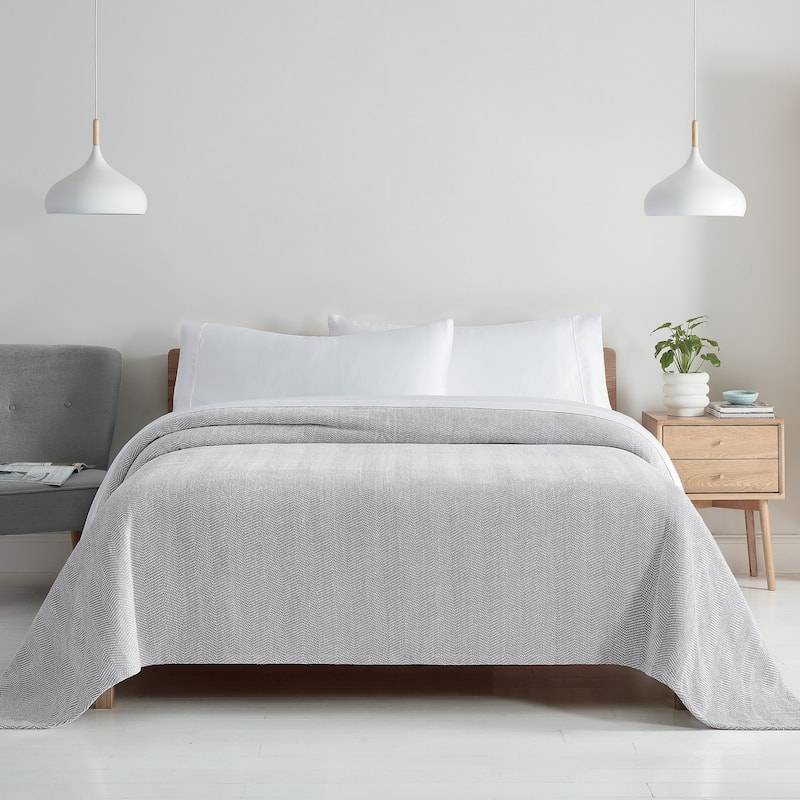 Aston & Arden Luxury Chenille All Season Chevron Blanket
