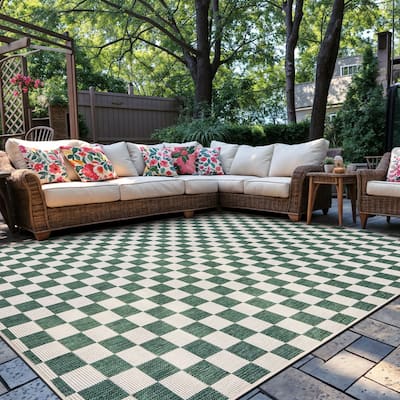 World Rug Gallery Contemporary Checkered Weather Resistant Reversible Indoor/Outdoor Area Rug