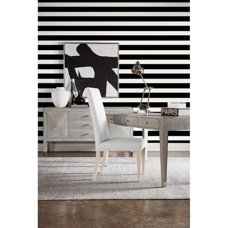 Luxe Haven Designer Stripe Peel and Stick Wallpaper