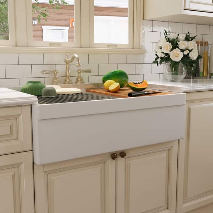 DeerValley 33"L X 20"W Double Bowl Workstation Farmhouse Kitchen Sink With Cutting Board And Dish-Drying Rack