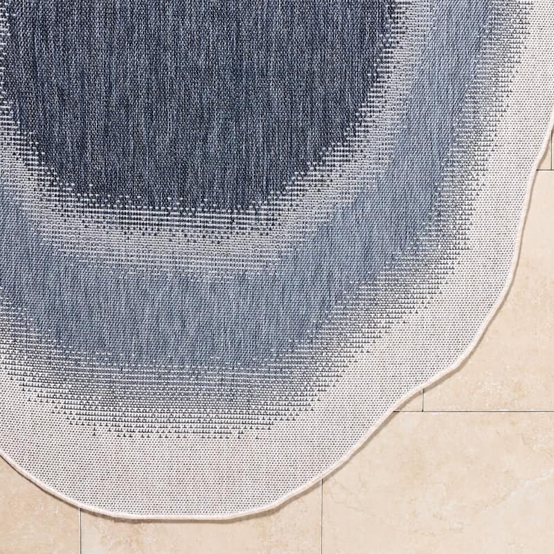 Livabliss Miami Beach Traditional Indoor/Outdoor Area Rug