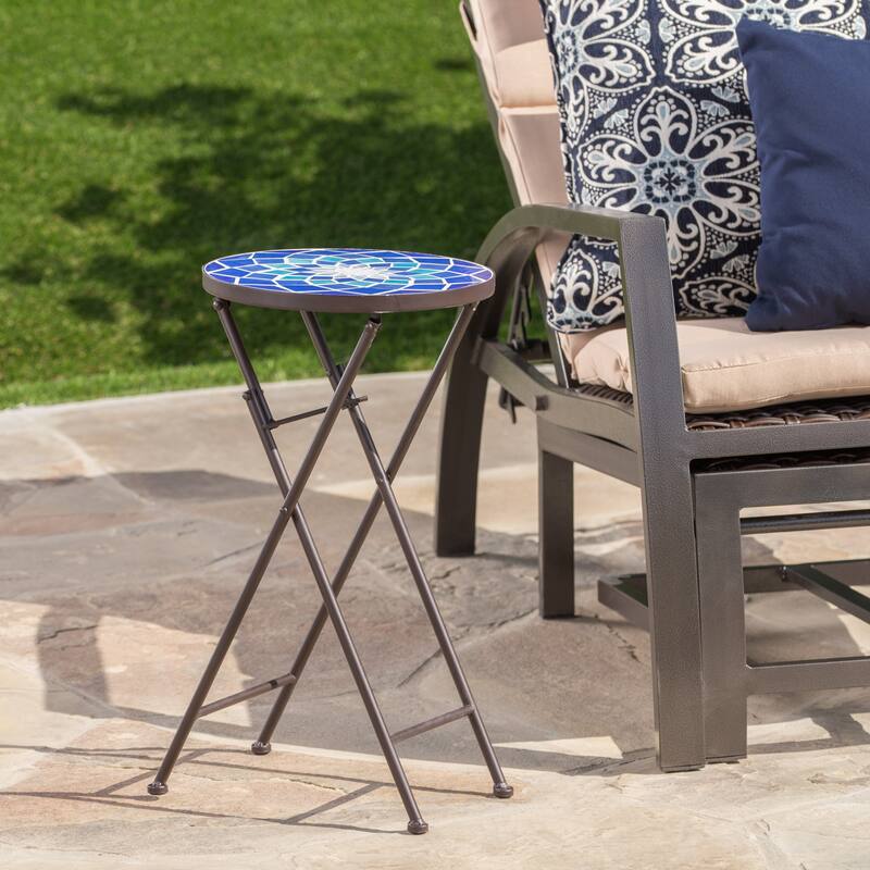 Fresh Breeze Accent Table