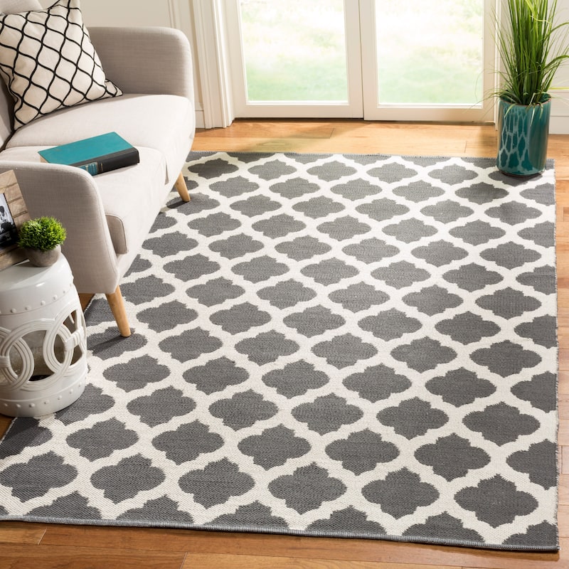 SAFAVIEH Handmade Flatweave Montauk Warwick Casual Cotton Rug - 5' x 8' - Dark Grey/Ivory