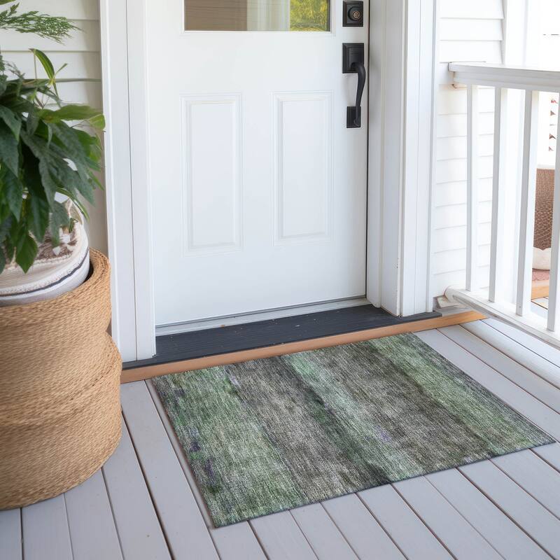 Machine Washable Indoor/ Outdoor Contemporary Ombre Chantille Rug - Aloe - 1'8" x 2'6"