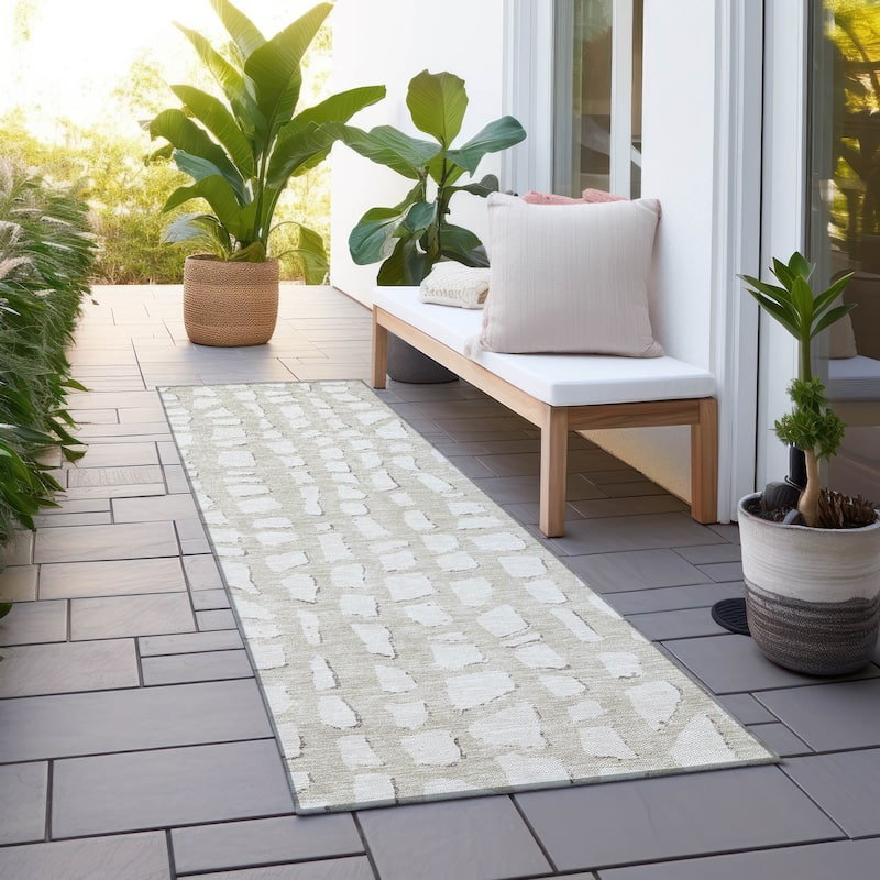 Machine Washable Indoor/ Outdoor Chantille Modern Abstract Rug - Beige - 2'3" x 7'6"