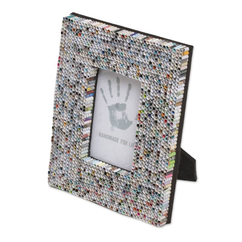 Novica Handmade Straw Memories Recycled Paper Photo Frame (3X5)