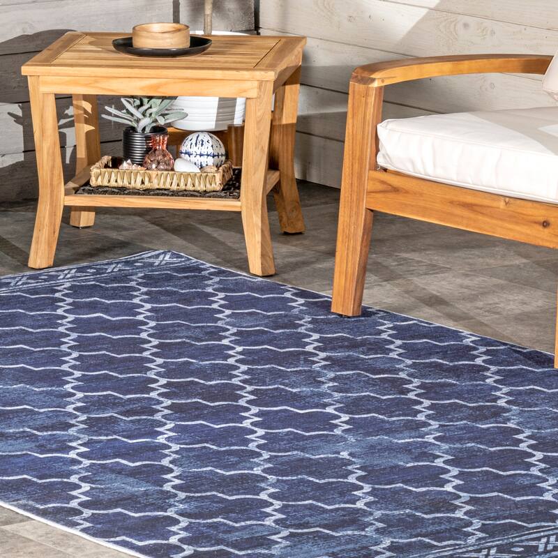 Nuloom Maribel Geometric Machine Washable Indoor/Outdoor Area Rug