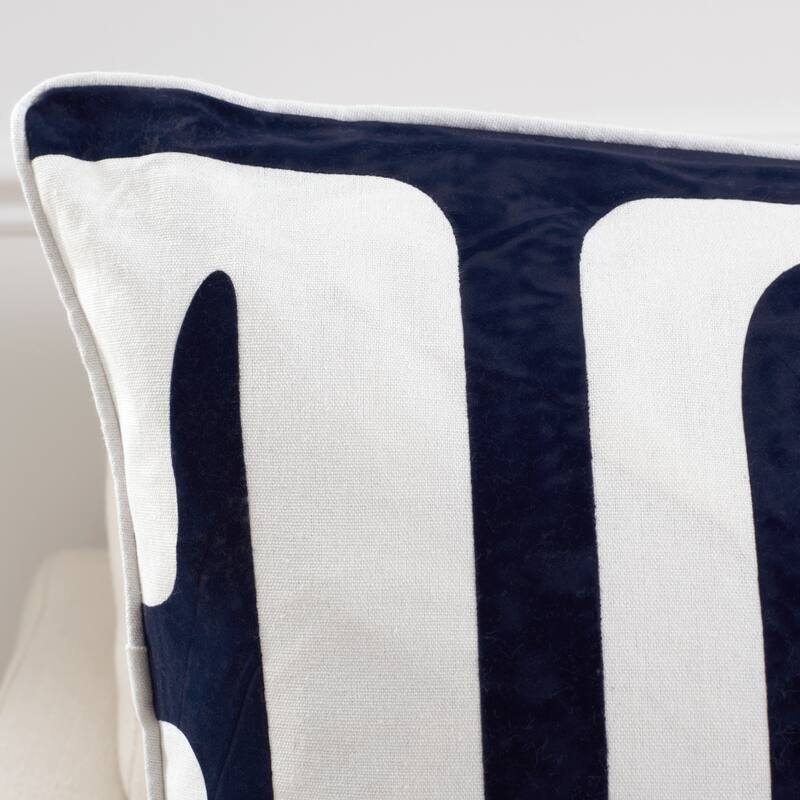 SAFAVIEH Jaeda Throw Pillow (Set of 2)