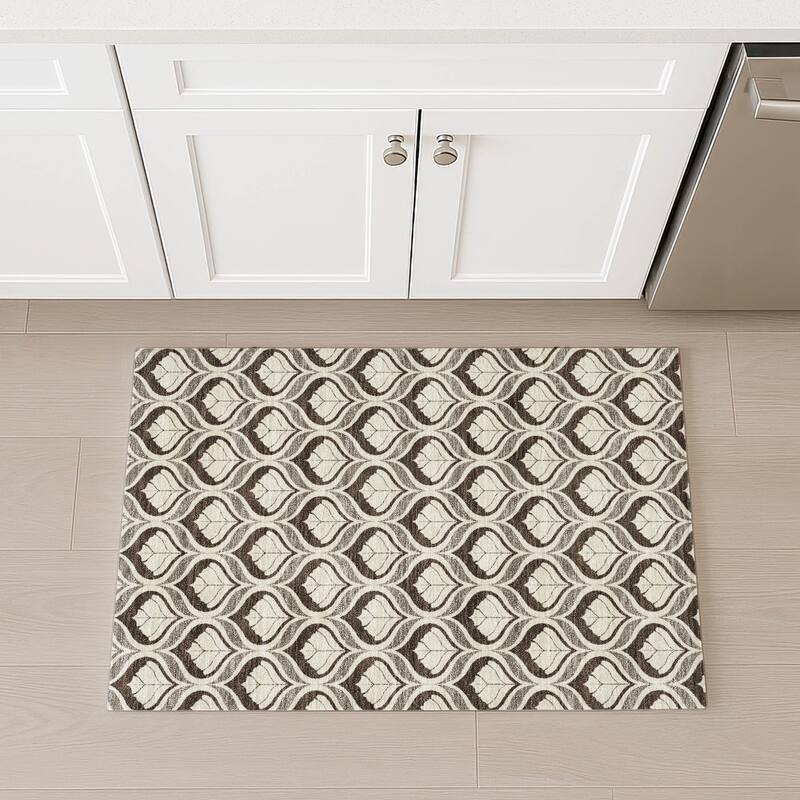 Machine Washable Indoor/ Outdoor Modern Trellis Chantille Rug