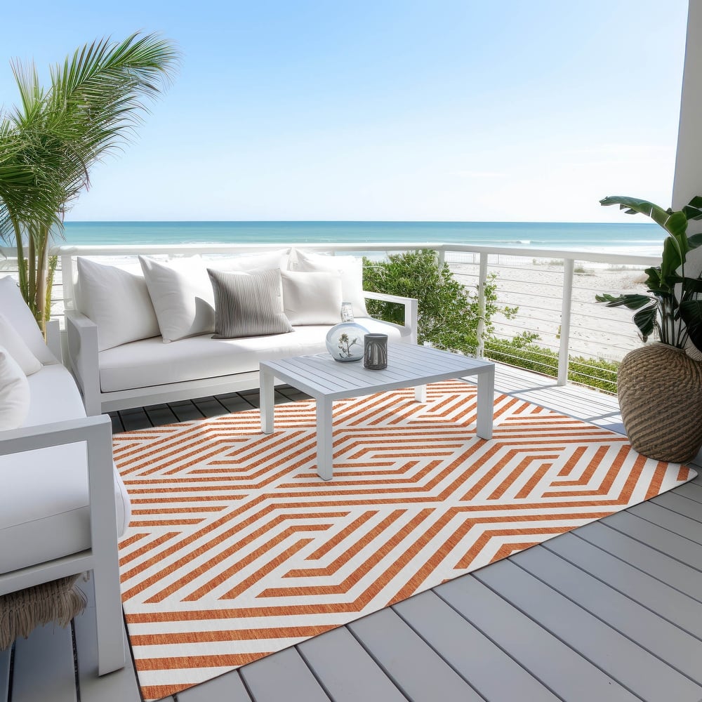 Machine Washable Indoor/ Outdoor Modern Diamonds Chantille Rug
