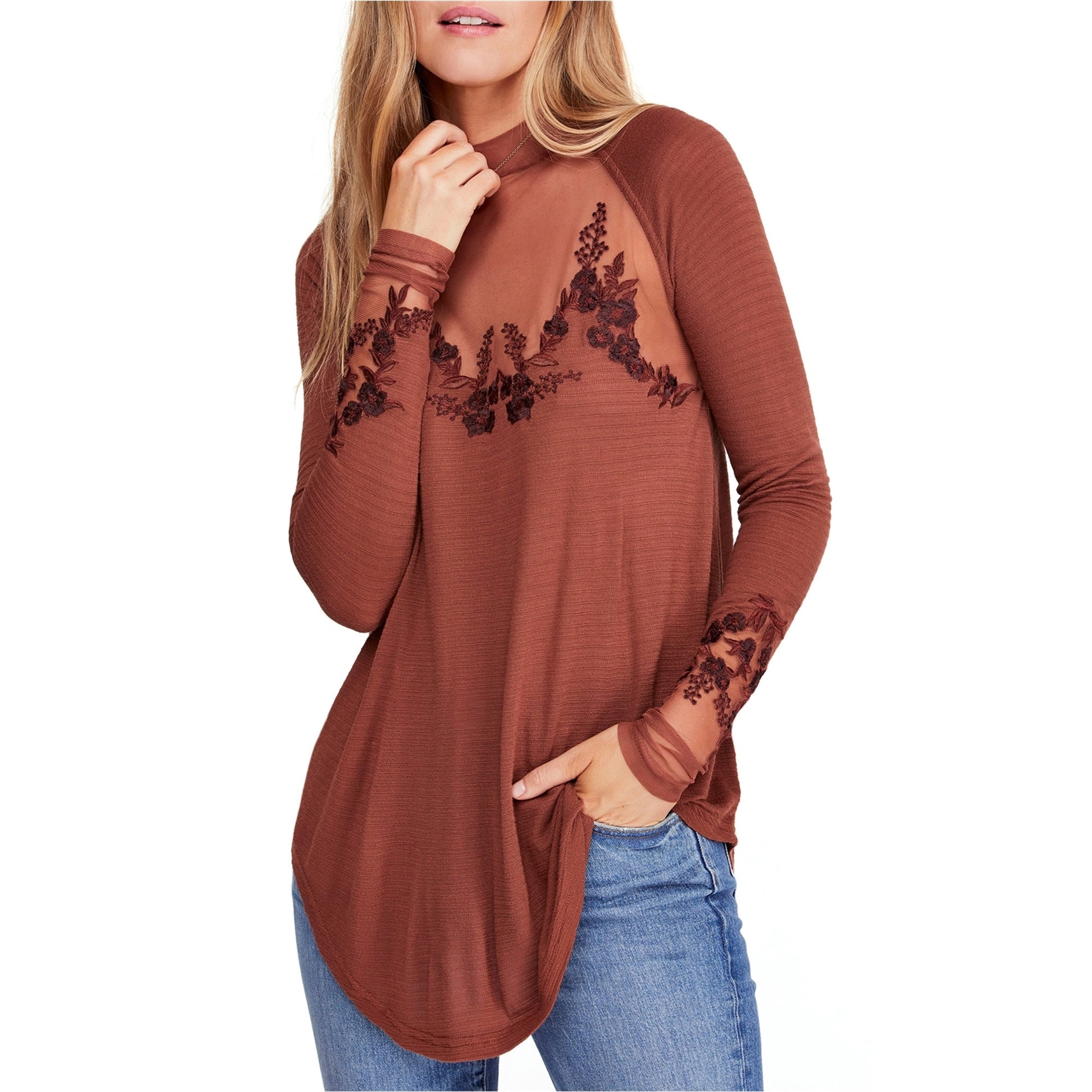 Mesh pullover blouse Outlet