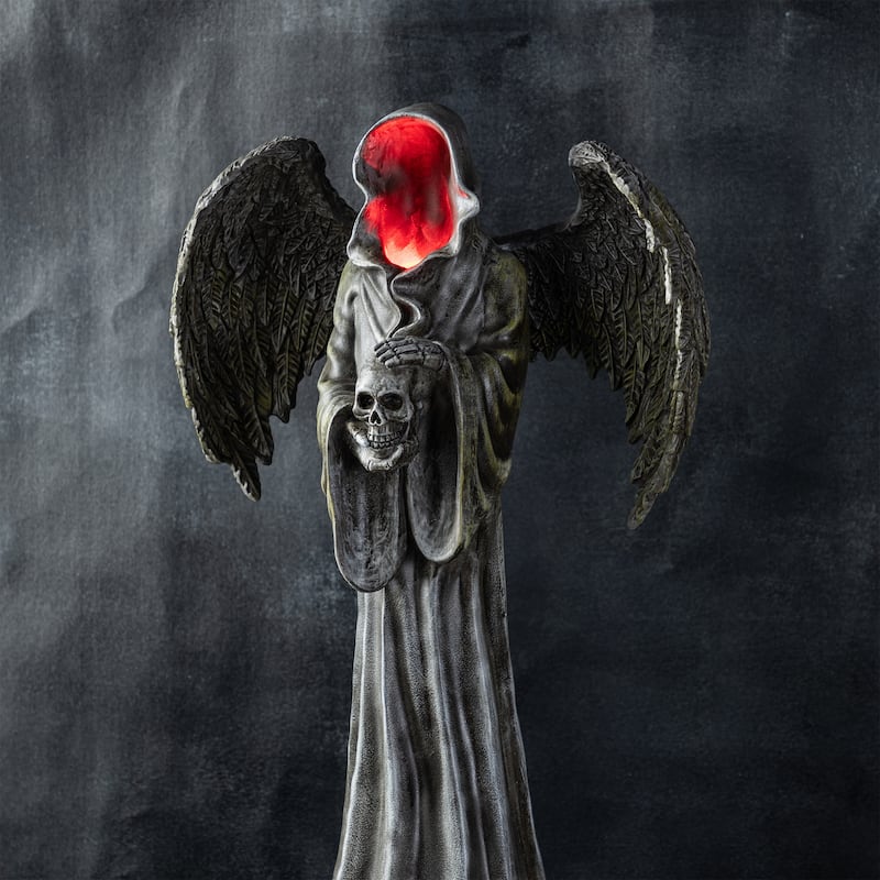Glitzhome 24"H LED Halloween Indoor/Outdoor Grim Reaper Figurine Porch Decor Light-up Face with Timer