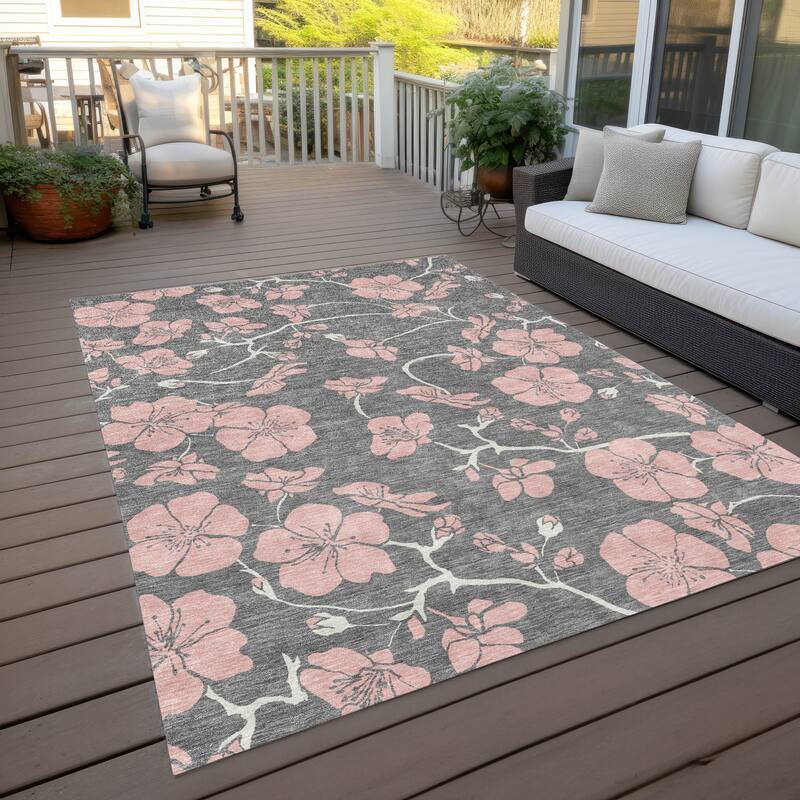 Machine Washable Indoor/ Outdoor Floral Zen Chantille Rug