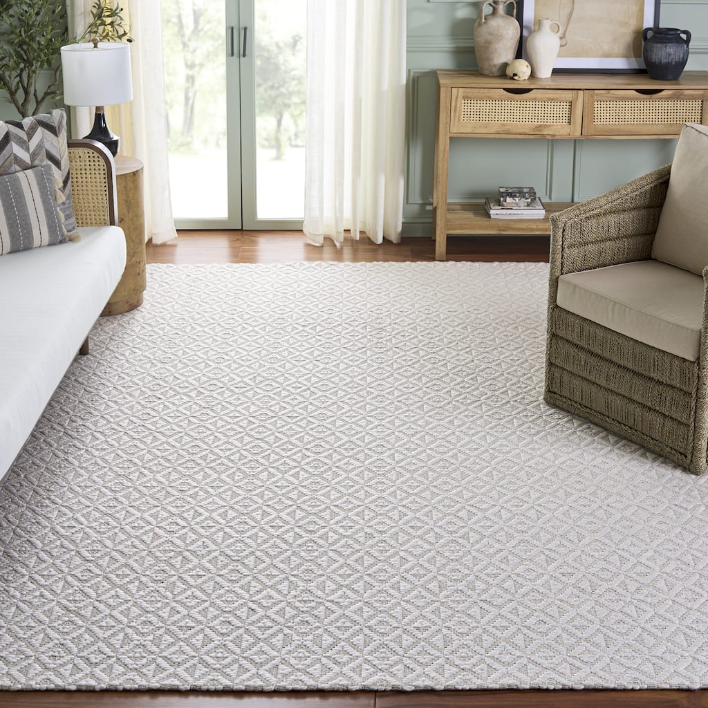 SAFAVIEH Handmade Marbella Tayler Rug