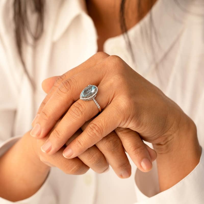 IGI Certified 4.35 ct Aquamarine and Diamond Ring in 14k White Gold