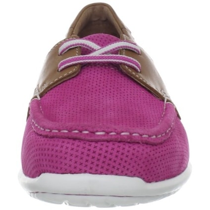 clarks artisan boat shoes