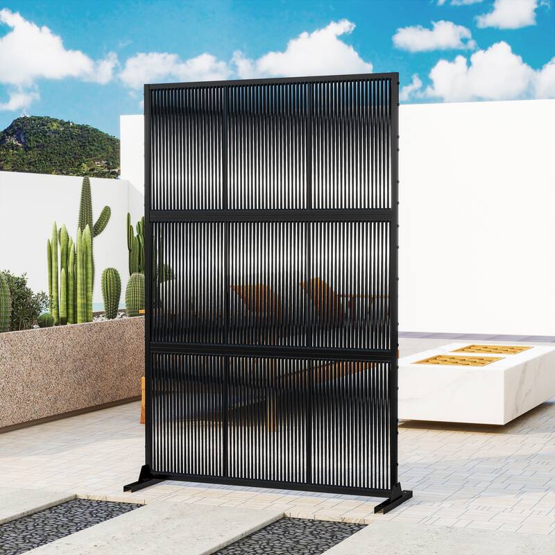 Outdoor Free Standing Metal Privacy Screen