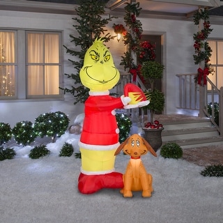 Animated Airblown-Grinch Putting Santa Hat on Max-Scene-Dr. Seuss