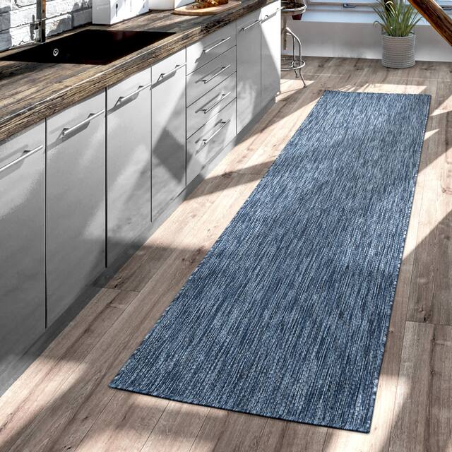 Variegated Waterproof Outdoor Rug for Patio - 2'8" x 8'2" - blue