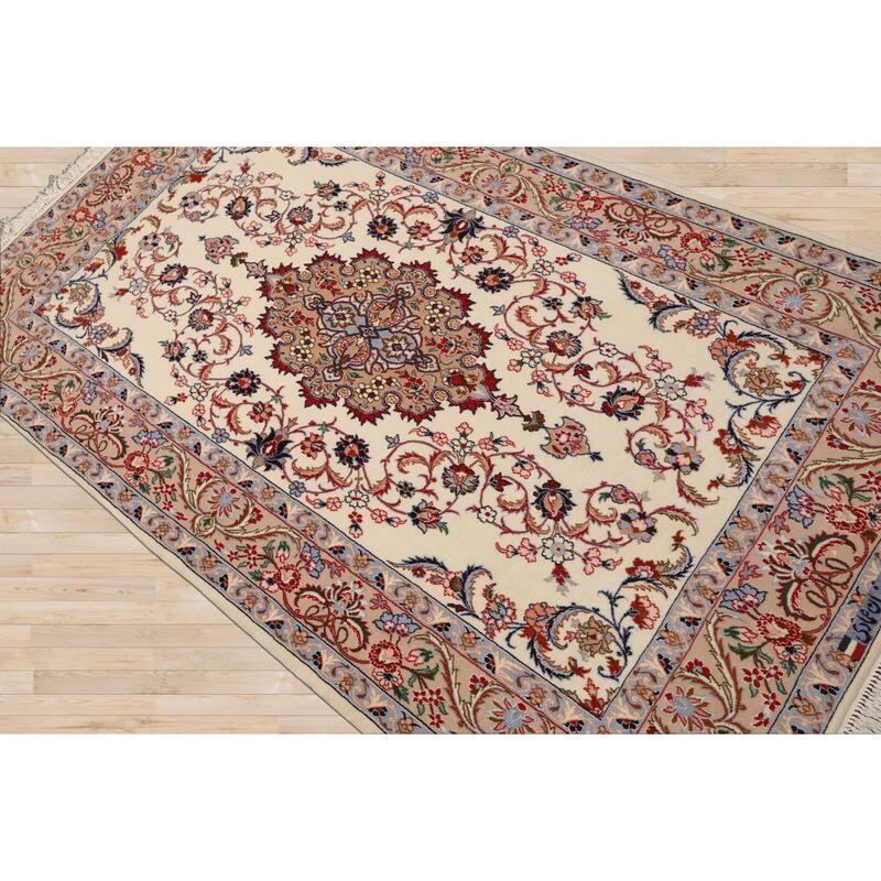 3'7''x5'4'' Hand Knotted Wool Ivory Isfahan Traditional 350 KPSI Rug - 3' 7'' x 5' 4''