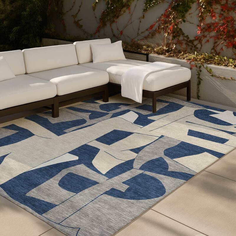 Machine Washable Indoor/ Outdoor Modern Crestone Chantille Rug
