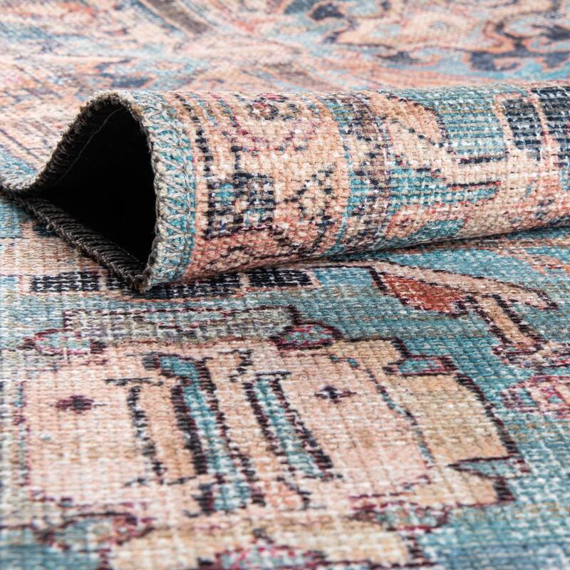 Transitional Pria Collection Area Rug